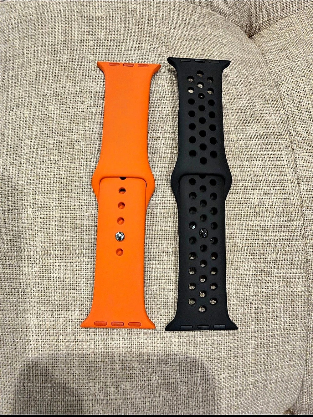 Set of 2 Apple Watch 41mm S/M bands: orange Hermes sport and black Nike sport